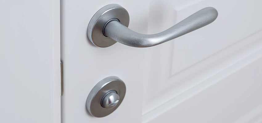 Single-Occupancy Restroom Locks Repair in Old Fig Garden, California