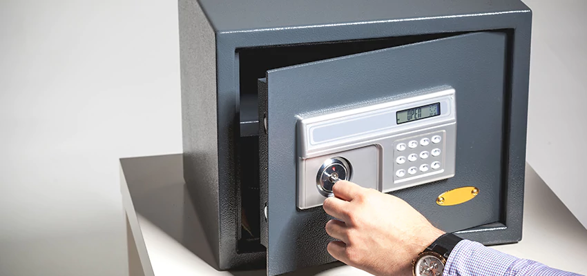 Jewelry Safe Unlocking Service in Old Fig Garden, California