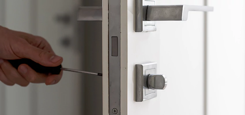 Key Programming Locksmith Open Now in Old Fig Garden, California